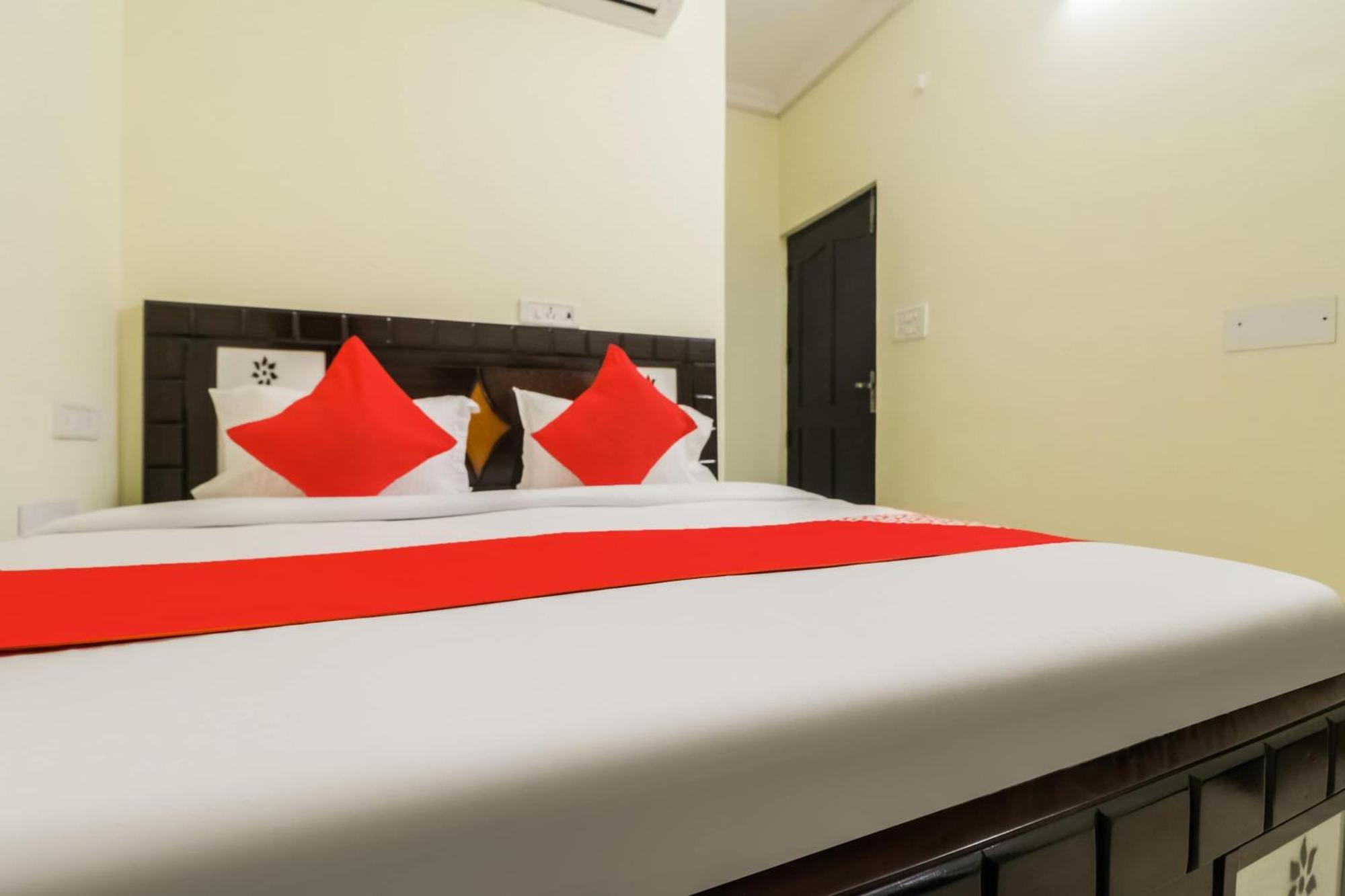 Golden Bridge Otel Yeni Delhi Dış mekan fotoğraf